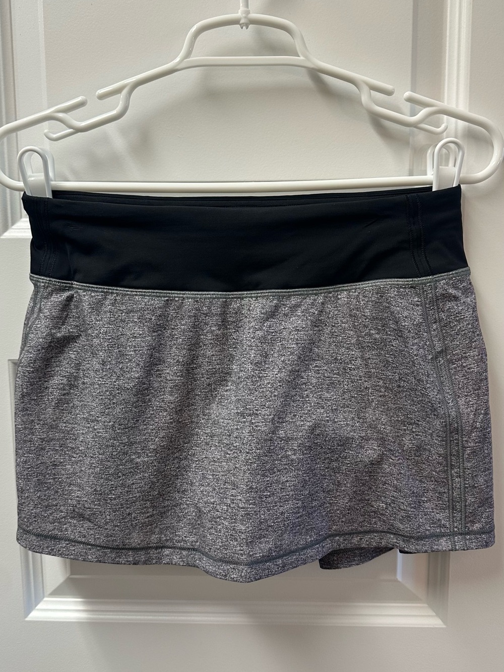 lululemon athletica Heather Gray Pace Rival Skirt